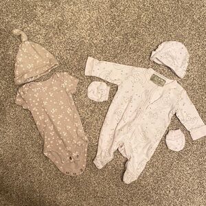 2 Newborn Sets: onesie, hat (2), mitts, sleeper